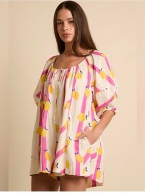 New fantastic fawn romper lemon large nwt boutique